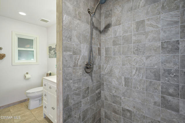 1841 Fallview Road, Westlake Village CA: https://media.crmls.org/mediaz/bd587290-ed62-4ee1-84bc-f7ccecfe715d.jpg