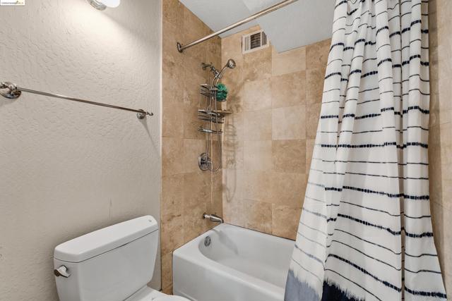 Image 28 of 42 For 28016 Whitestone Ct
