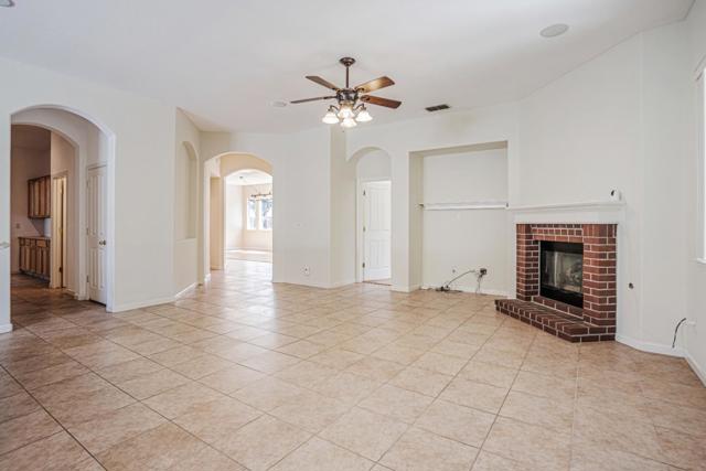 9712 Bovill Drive, Elk Grove CA: https://media.crmls.org/mediaz/bd59af21-6b64-4788-ac0a-d1625fdf447f.jpg