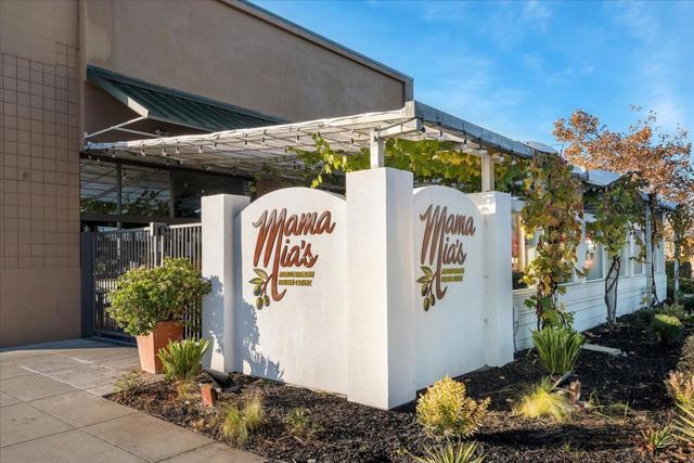 738 Sullivan Way, Gilroy CA: https://media.crmls.org/mediaz/bd59b72a-5d39-4e5e-9be0-af24d531eae7.jpg