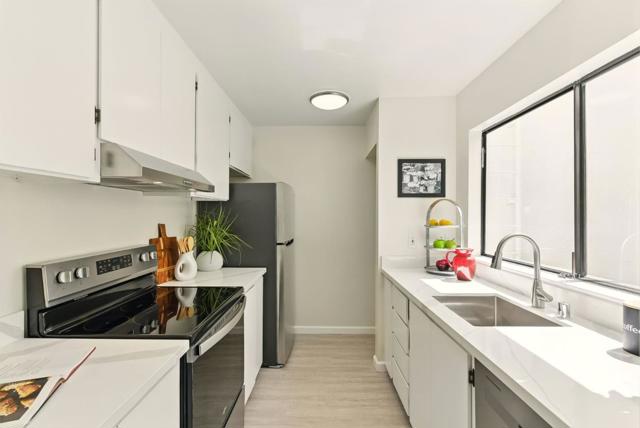 1919 Alameda De Las Pulgas, San Mateo CA: https://media.crmls.org/mediaz/bd59c36d-3669-454e-b7f5-414e1d834238.jpg