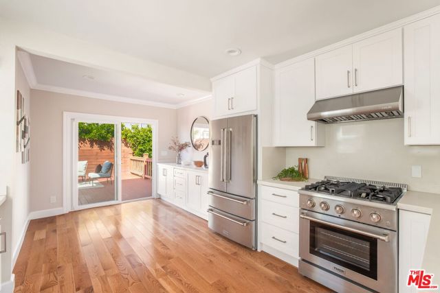 1016 S Bundy Drive, Los Angeles CA: https://media.crmls.org/mediaz/bd5a5672-43b5-4649-a045-3f5cb5fed4e0.jpg