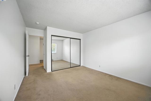 1321 Webster St, Alameda CA: https://media.crmls.org/mediaz/bd5a6f62-5dff-4469-9767-95e750711ad8.jpg