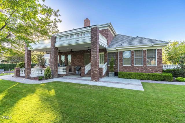 2300 Weybridge Drive, Bakersfield CA: https://media.crmls.org/mediaz/bd5cf2d2-2a1d-41ca-8951-e2a4b557f9fa.jpg