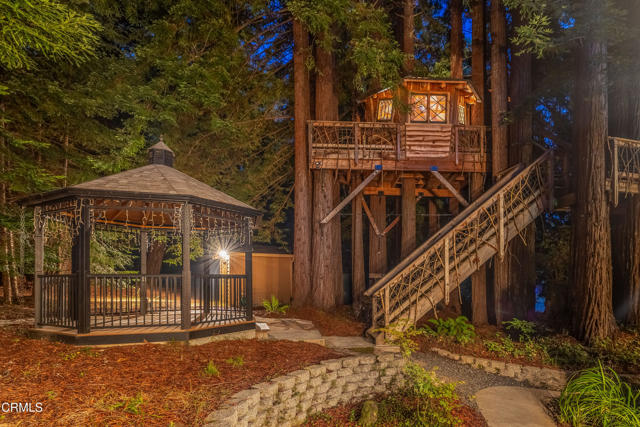 16611 Pearl Ranch Road, Fort Bragg CA: https://media.crmls.org/mediaz/bd5d185a-bd20-4f81-8421-7916c68b8065.jpg