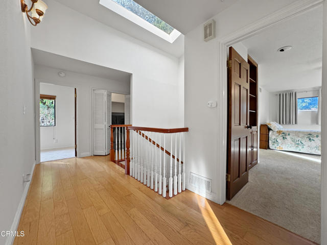 Detail Gallery Image 14 of 51 For 2307 Dorothy St, La Crescenta,  CA 91214 - 4 Beds | 3 Baths