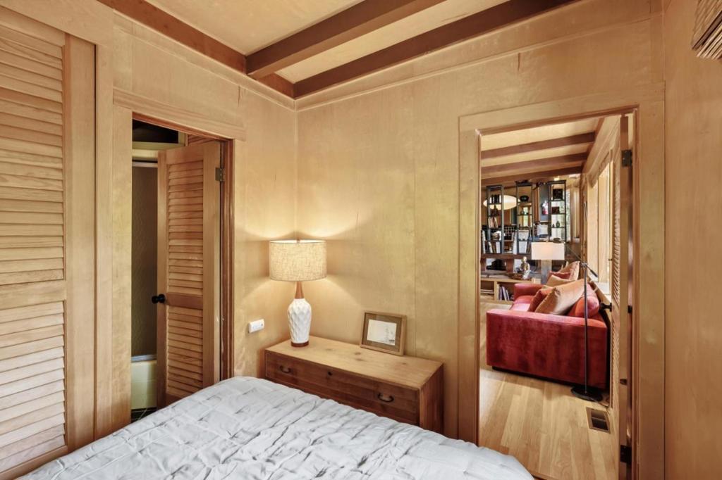 MLS #ML82005863 image #32