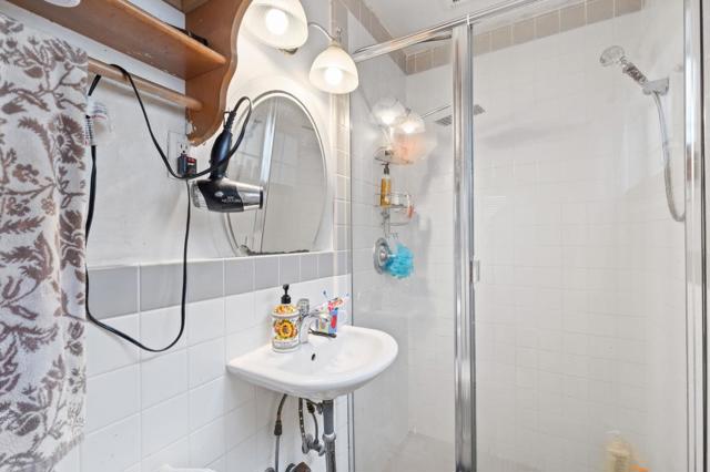 1138 Manzanita Drive, Pacifica CA: https://media.crmls.org/mediaz/bd5ecd1d-9429-4744-8054-e29c362b8bd5.jpg