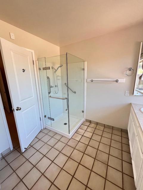 2066 Touraine Lane, Half Moon Bay CA: https://media.crmls.org/mediaz/bd61467c-498c-43fa-b569-1bd53d2fbbf5.jpg