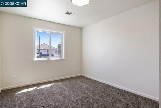 4107 Wheat Ct, Tracy CA: https://media.crmls.org/mediaz/bd61766c-008f-4d98-b892-a118c3cc569c.jpg