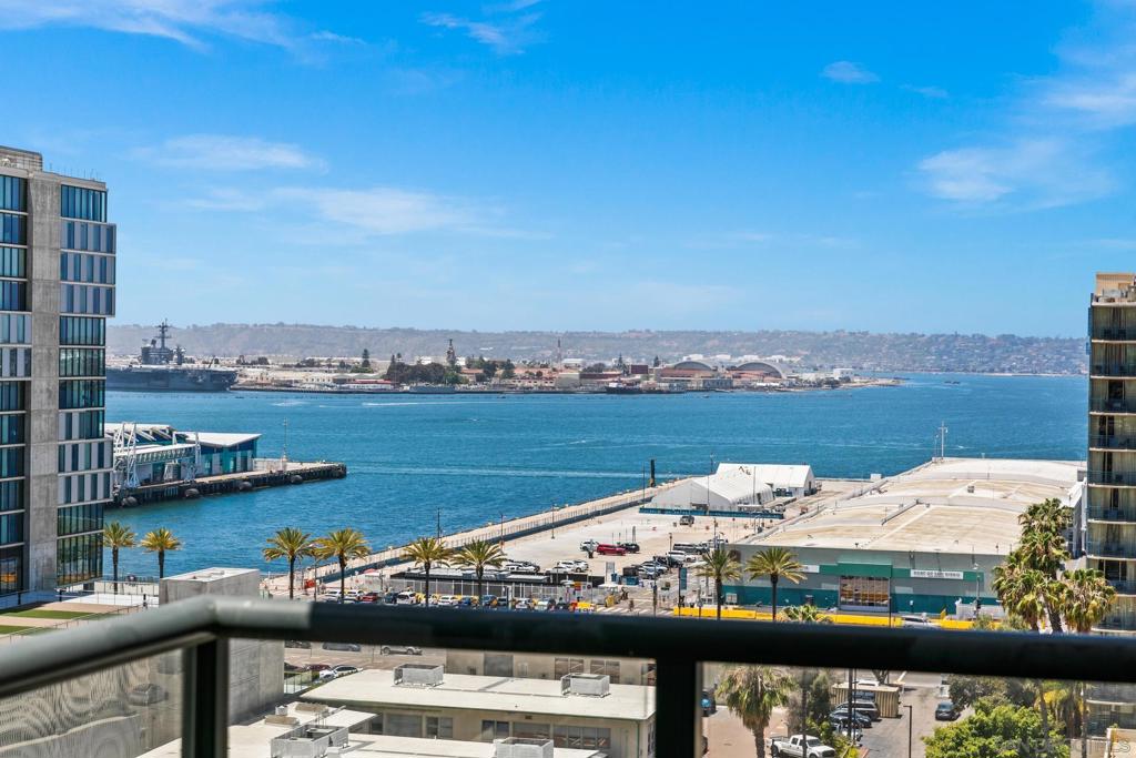 1205 Pacific Hwy