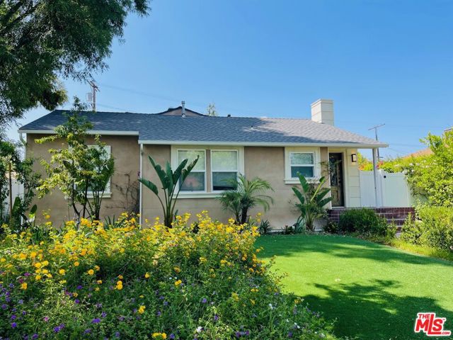 13964 La Maida Street, Sherman Oaks CA: https://media.crmls.org/mediaz/bd61c59f-d504-4aeb-9cfa-062b1add7795.jpg