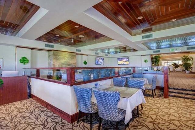 105 Brandigo Circle, Palm Desert CA: https://media.crmls.org/mediaz/bd626fd2-f319-4ec6-b883-ec517f385707.jpg