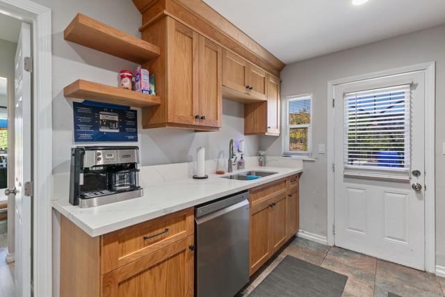 Detail Gallery Image 11 of 25 For 1528 San Jose St, Oceanside,  CA 92058 - 2 Beds | 2 Baths