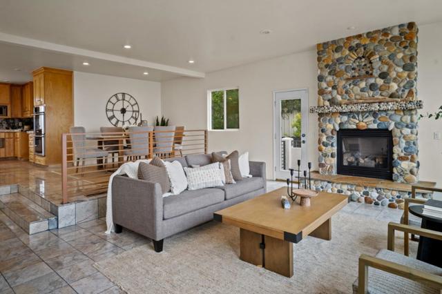 320 El Caminito Road, Carmel Valley CA: https://media.crmls.org/mediaz/bd62c4c4-de23-45df-8a5f-3c522043c791.jpg