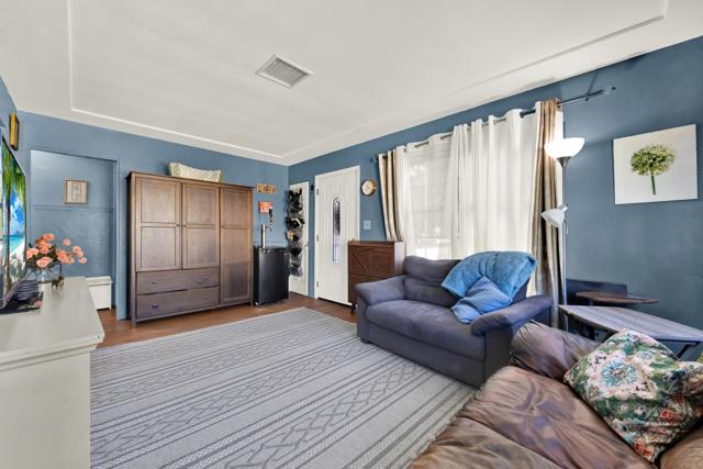 7008 Hybeth Dr, La Mesa, CA 91941 photo 9