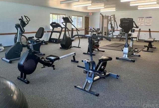 16599 Caminito Vecinos, San Diego CA: https://media.crmls.org/mediaz/bd65d2d2-7f40-4d86-94e6-e08cbf33e989.jpg