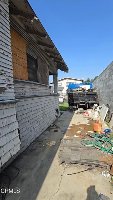 Detail Gallery Image 28 of 31 For 1020 W 42nd Pl, Los Angeles,  CA 90037 - – Beds | – Baths