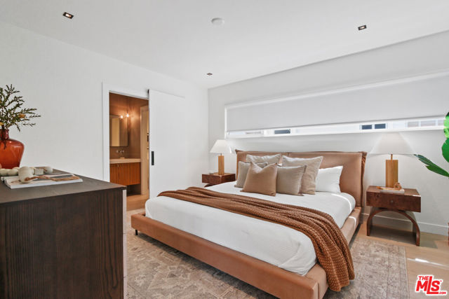 3620 5th Avenue, Los Angeles CA: https://media.crmls.org/mediaz/bd663a3a-eae5-4c4e-a8e3-7444718158d9.jpg
