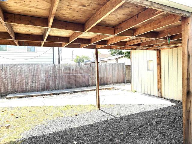 1933 103rd. Ave., Oakland CA: https://media.crmls.org/mediaz/bd668542-c569-48a1-8522-ea0ce1d301a4.jpg