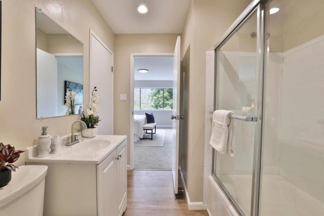 1815 Woodhaven Way, Oakland CA: https://media.crmls.org/mediaz/bd66e9ee-b8aa-46a1-9bf3-12200abda214.jpg