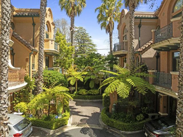 233 Villa Mar Vista, Santa Cruz CA: https://media.crmls.org/mediaz/bd6733e7-1237-4639-a587-2900c4977d9b.jpg