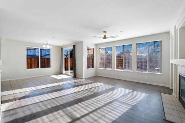 16341 Adobe Way, Lathrop CA: https://media.crmls.org/mediaz/bd690f8f-78ea-404f-9227-5539e24b363c.jpg