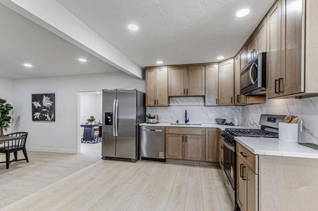 1615 Dennis Avenue, Milpitas CA: https://media.crmls.org/mediaz/bd69ea19-7545-45d3-8d70-1901085742cb.jpg