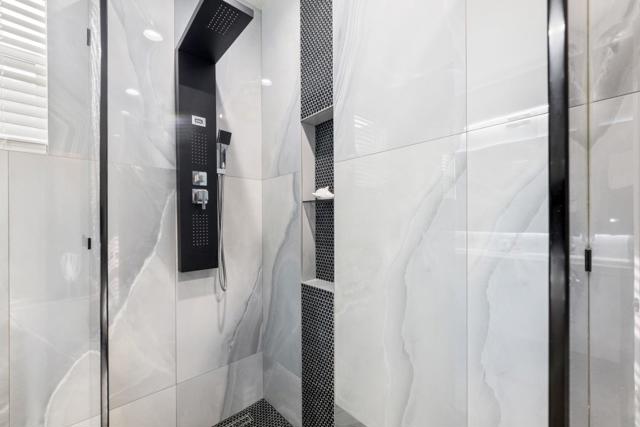 2372 Donner Pass Avenue, Sacramento CA: https://media.crmls.org/mediaz/bd6a334c-ec94-4941-ab42-2a23bf2bbe9f.jpg