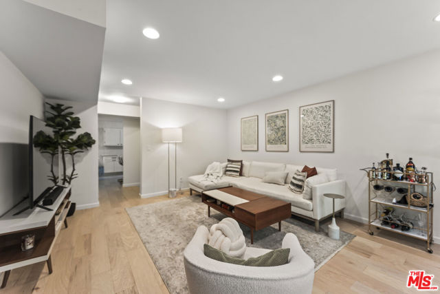 10854 Morrison Street, North Hollywood CA: https://media.crmls.org/mediaz/bd6a520e-3123-4480-a39b-2f3bee078223.jpg