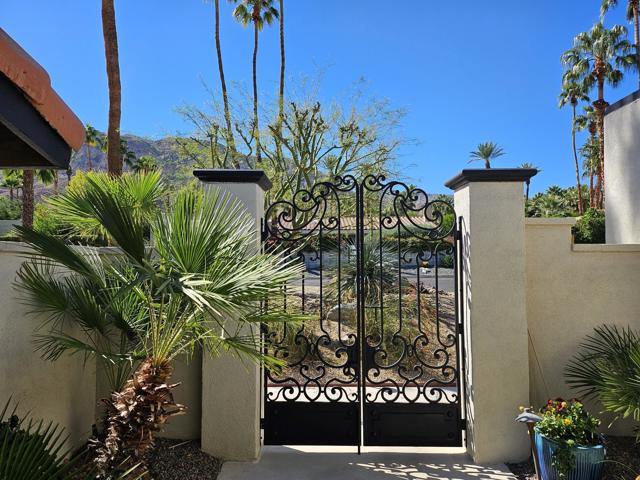 Entry with VIEWSS