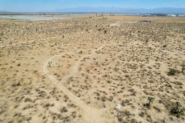 0 TBD, Palmdale CA: https://media.crmls.org/mediaz/bd6c499a-0a76-4127-8f58-a9085f9e31a2.jpg