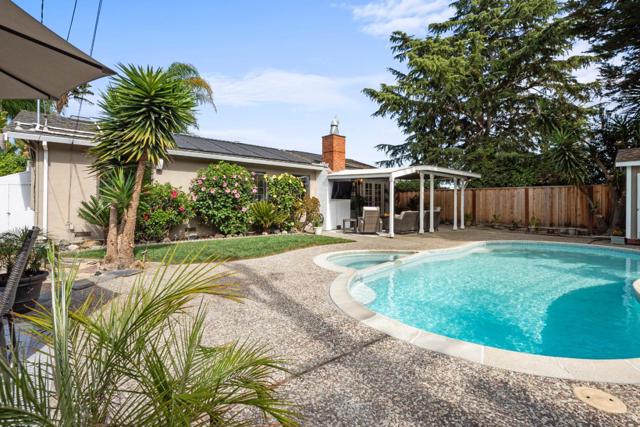 920 Stony Hill Road, Redwood City CA: https://media.crmls.org/mediaz/bd6cb2b0-fd73-4cac-aafc-daf5844f836e.jpg