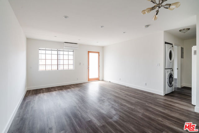 246 N Coronado Street, Los Angeles CA: https://media.crmls.org/mediaz/bd6cf352-146d-4ad2-b579-d86e4368564b.jpg