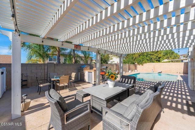 2705 N Broadmoor Avenue, Simi Valley CA: https://media.crmls.org/mediaz/bd6dbaa6-e117-409f-8311-51e1ad906445.jpg