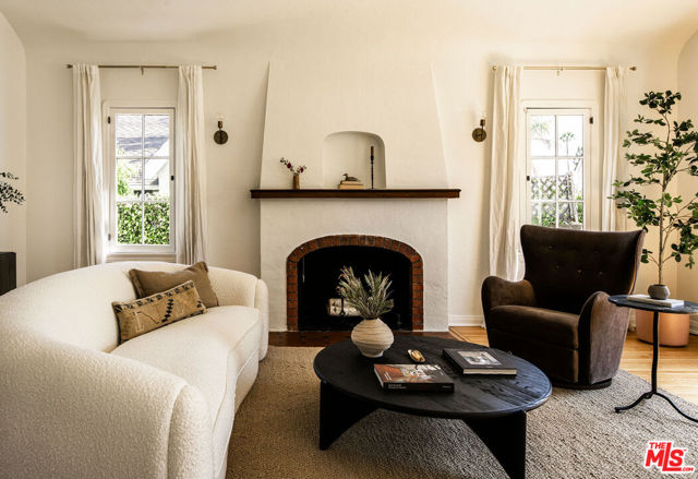 1612 S Ogden Drive, Los Angeles CA: https://media.crmls.org/mediaz/bd6e352f-aa08-4ce6-a67b-b99e3d3b9d34.jpg