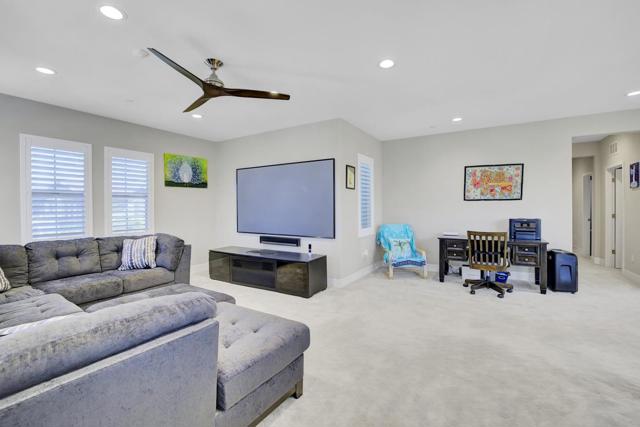1246 S Wilshire Avenue, Mountain House CA: https://media.crmls.org/mediaz/bd6f3c43-15bb-4a2a-89aa-8c4e9b244c59.jpg