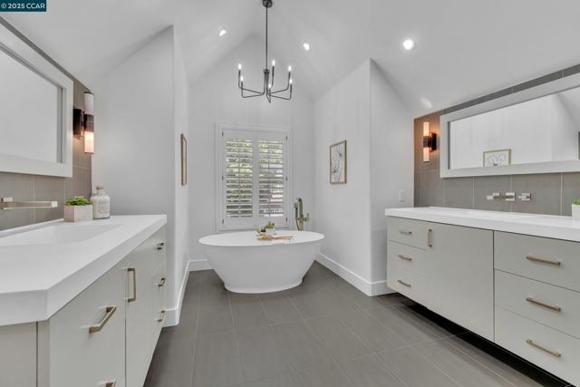 529 Justin Morgan Dr, Alamo CA: https://media.crmls.org/mediaz/bd6f458d-66aa-483a-bc9c-1aa036170e0d.jpg