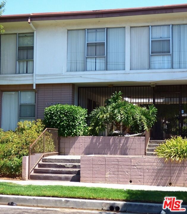 13050 Dronfield Avenue #7