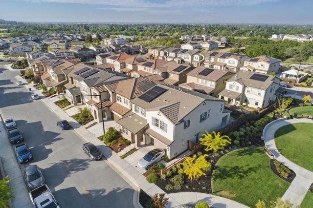 7081 Kirigin Way, Gilroy CA: https://media.crmls.org/mediaz/bd716f8e-b152-4f84-8a64-1f1ae29c3949.jpg