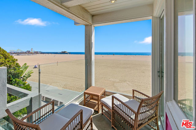 1341 Palisades Beach Road, Santa Monica CA: https://media.crmls.org/mediaz/bd7277cb-ff5a-433f-b24f-558dab9a0852.jpg