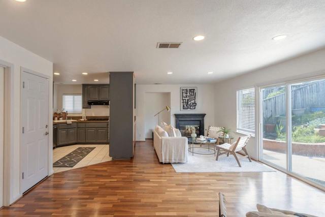 3141 Ocean Terrace, Marina CA: https://media.crmls.org/mediaz/bd7297cb-f285-478d-a4d8-790e7b6d8c32.jpg