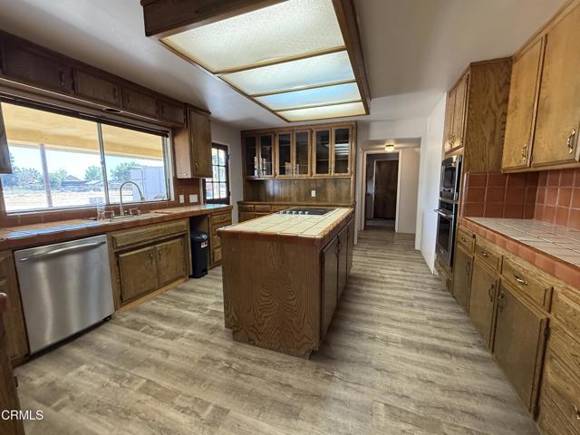 16745 Stephenie Street, Bakersfield CA: https://media.crmls.org/mediaz/bd735d87-64f7-4fd3-912d-d7ee987b60db.jpg