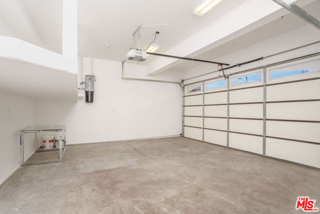 2005 Robinson Street, Redondo Beach, California 90278, 4 Bedrooms Bedrooms, ,3 BathroomsBathrooms,Residential,For Sale,Robinson,26638819