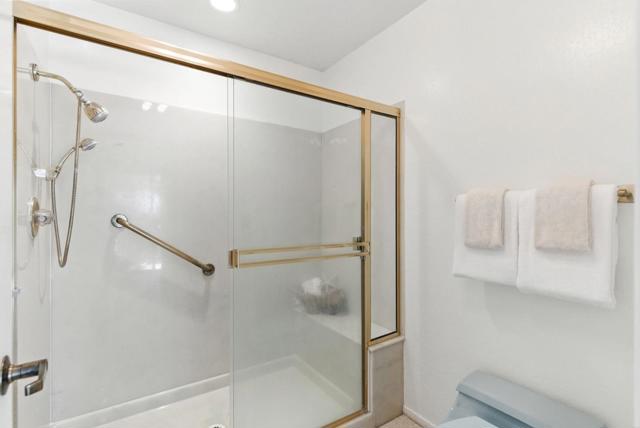 12391 Farr Ranch Court, Saratoga CA: https://media.crmls.org/mediaz/bd75f91b-f8f1-4e2b-a10c-9a3fa2c4cba4.jpg