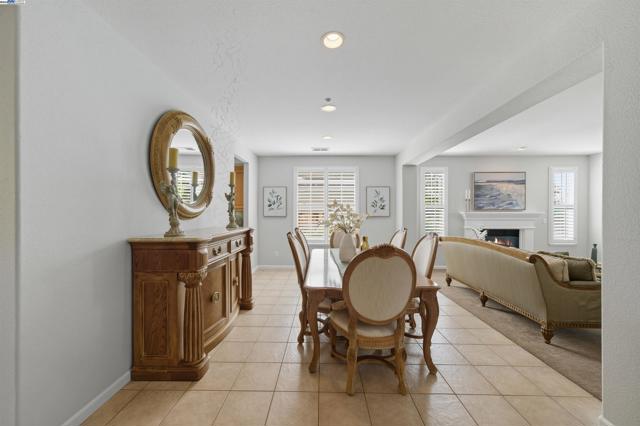 3080 Bresso Dr, Livermore CA: https://media.crmls.org/mediaz/bd77526e-1190-40ce-b9ad-dfbff3cb04a9.jpg