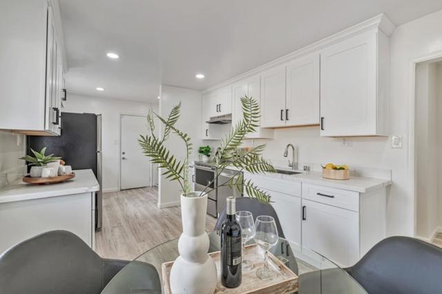 2336 Menalto Avenue, East Palo Alto CA: https://media.crmls.org/mediaz/bd7b0416-96fc-40ef-a764-d3f090cd5e4b.jpg