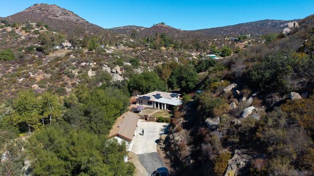 1167 Peutz Valley Rd, Alpine CA: https://media.crmls.org/mediaz/bd7d5b04-ab55-4f35-830b-ecaed354a285.jpg