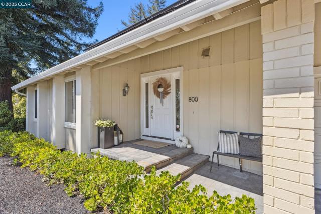 800 El Capitan Drive, Danville, California 94526, 4 Bedrooms Bedrooms, ,2 BathroomsBathrooms,Single Family Residence,For Sale,El Capitan Drive,41112507