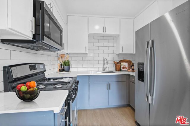 5529 Dairy Avenue, Long Beach CA: https://media.crmls.org/mediaz/bd7eed12-9df1-45e8-bcdc-24244fd3414d.jpg